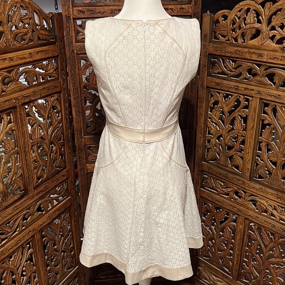 ANN TAYLOR - Picture 4 of 6